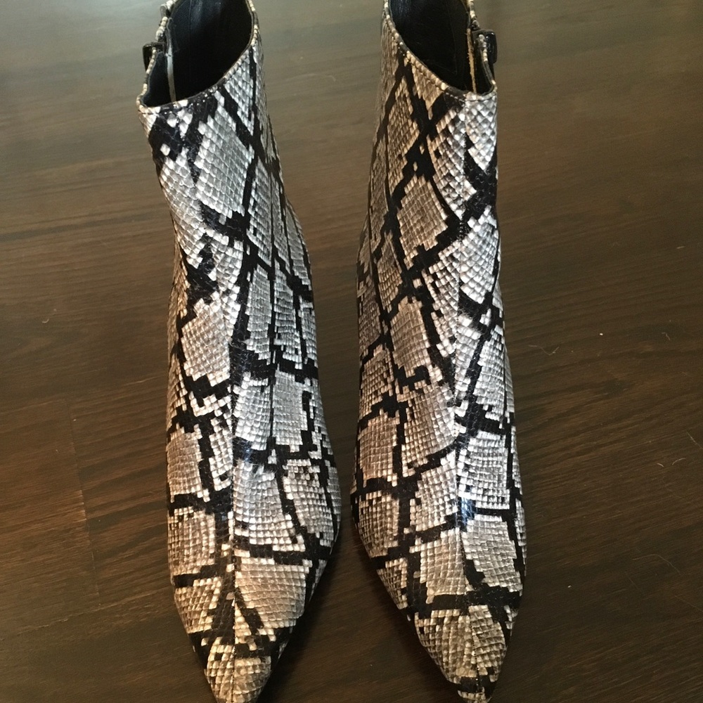 Jeffrey Campbell Raven Grey Black Python Boots S 9 - image 1